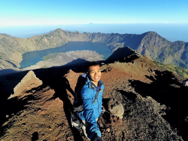 Gunung paling keren di Indonesia
